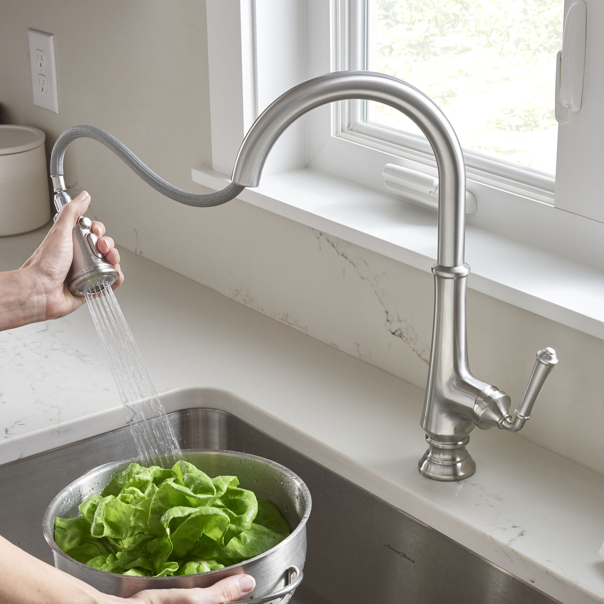 Delancey® Single-Handle Pull-Down Dual Spray Function Kitchen Faucet 1.5 gpm/5.7 L/min